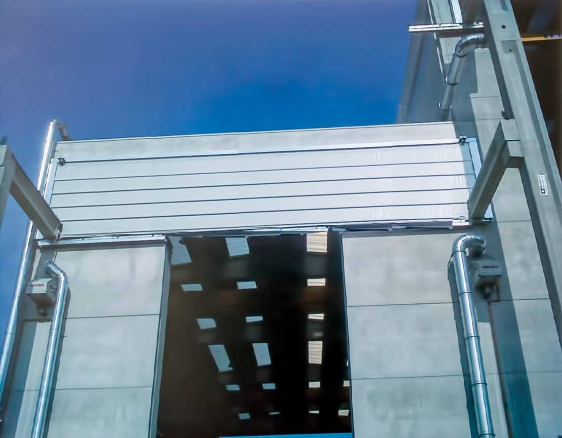 Puerta rápida plegable