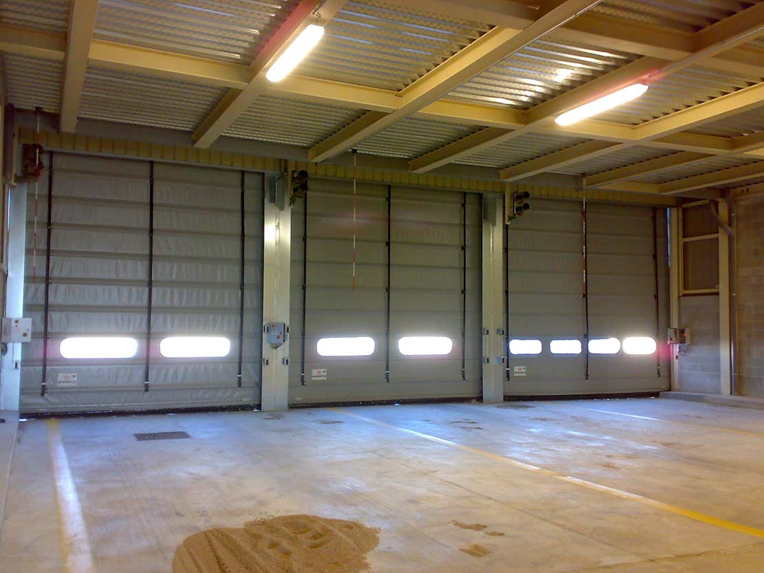 Puerta rápida plegable